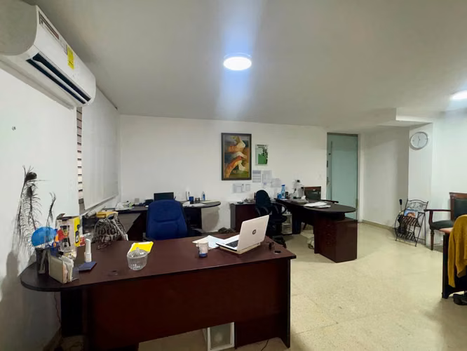 SE VENDE OFICINA EN  EL CANGREJO - Imagen 7