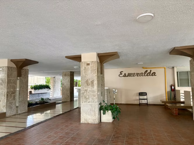 SE VENDE OFICINA EN  EL CANGREJO - Imagen 2