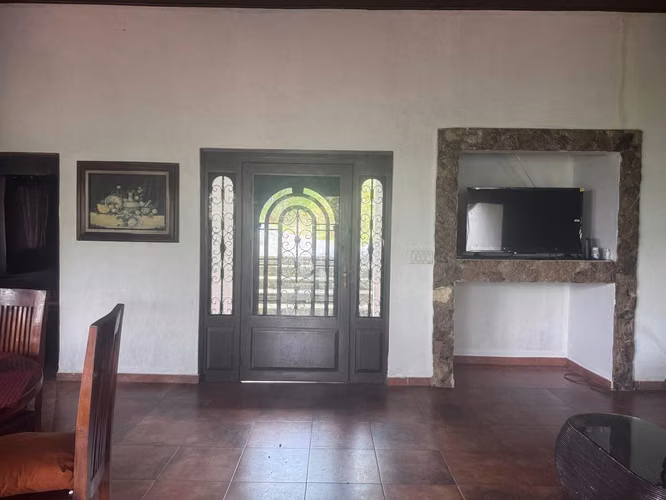 Hermosa casa de 2 plantas con piscina y rancho