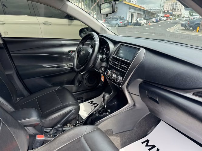 Toyota Yaris 2022 - Imagen 11