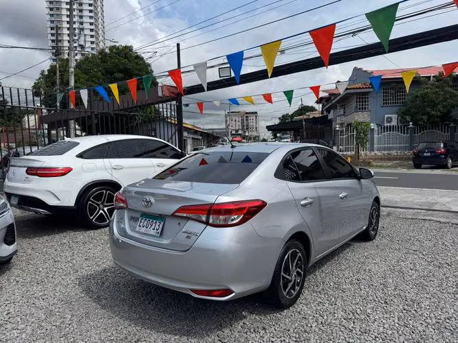 Toyota Yaris 2022 - Imagen 6