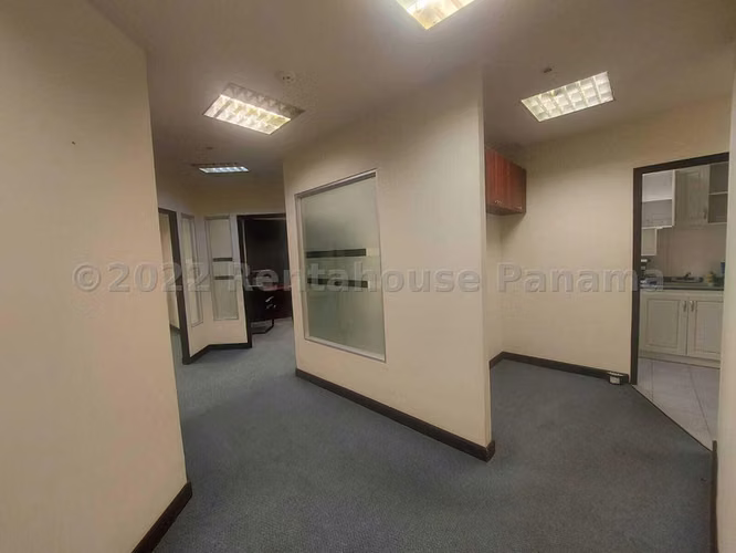 Alquiler de oficina amoblada Marbella - Imagen 2