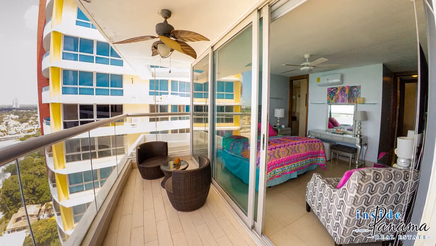 Condominio Frente al Mar en Playa Serena Nueva Gorgona Panamá - Imagen 9