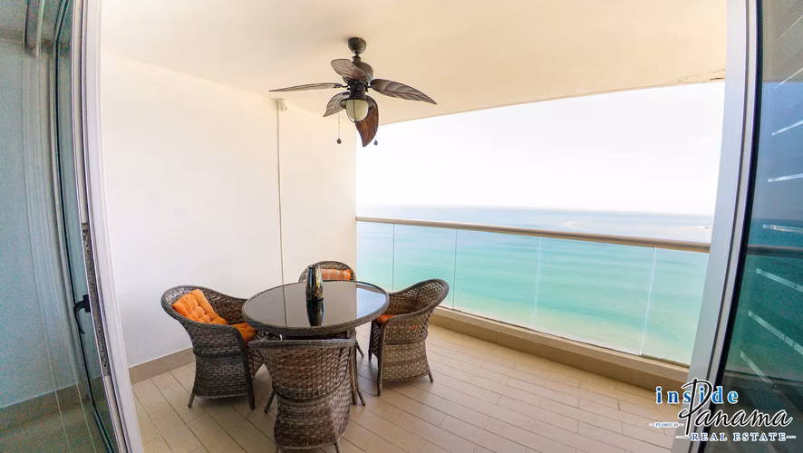 Condominio Frente al Mar en Playa Serena Nueva Gorgona Panamá - Imagen 3