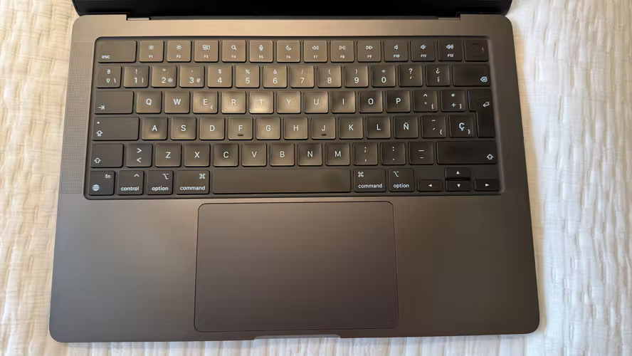 MacBook Pro 14" M3 Max - Imagen 3