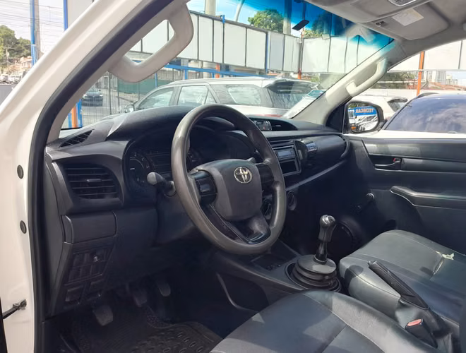 Toyota Hilux 2017 4x2 - Imagen 9