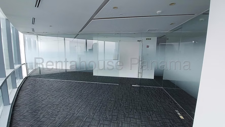 Oficina de Lujo de 292m2 en Alquiler en Costa del Este 27PPM1105