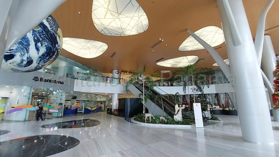 Oficina de Lujo de 292m2 en Alquiler en Costa del Este 27PPM1105
