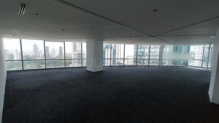 Oficina de Lujo de 292m2 en Alquiler en Costa del Este 27PPM1105