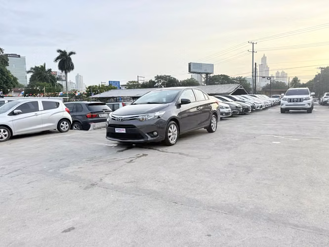 Toyota Yaris 2014