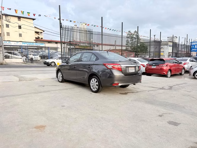 Toyota Yaris 2014 - Imagen 4