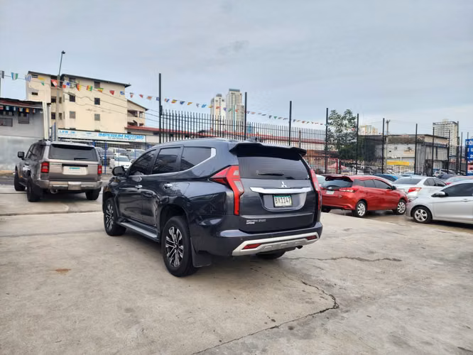 Mitsubishi Montero Sport 2022 - Imagen 5