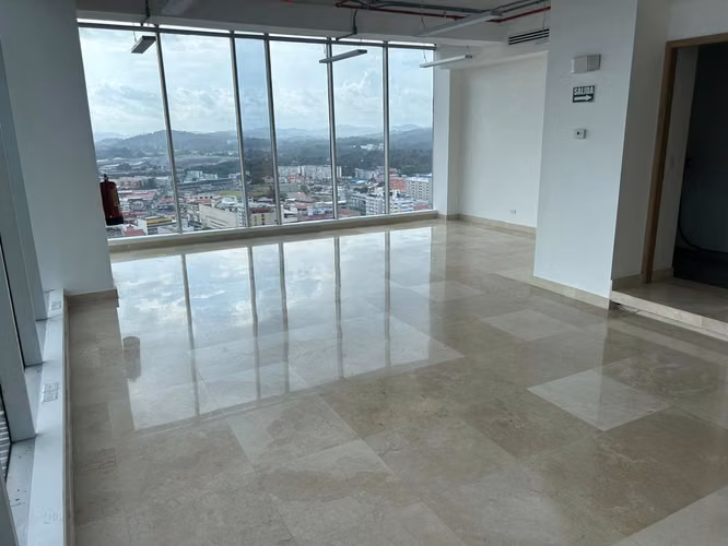 ALQUILER OFICINA EN AVENIDA BALBOA