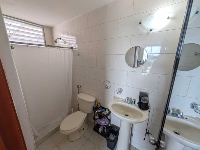 Apartamento en Via Transistmica I con 2 parkings y balcón - Imagen 14