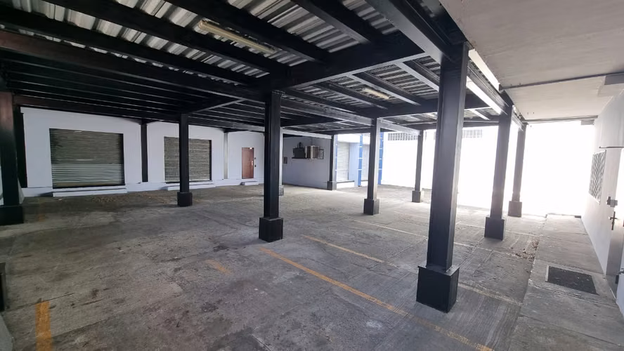 VENTA DE GALERA EN COSTA DEL ESTE CON EDIFICIO CORPORATIVO - Imagen 4