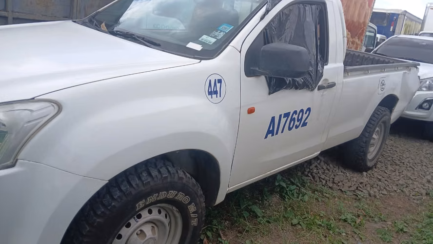 PICK UP ISUZU CABINA SENCILLA 4X4