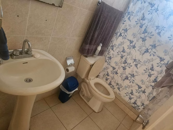 Alquilo habitación con baño privado