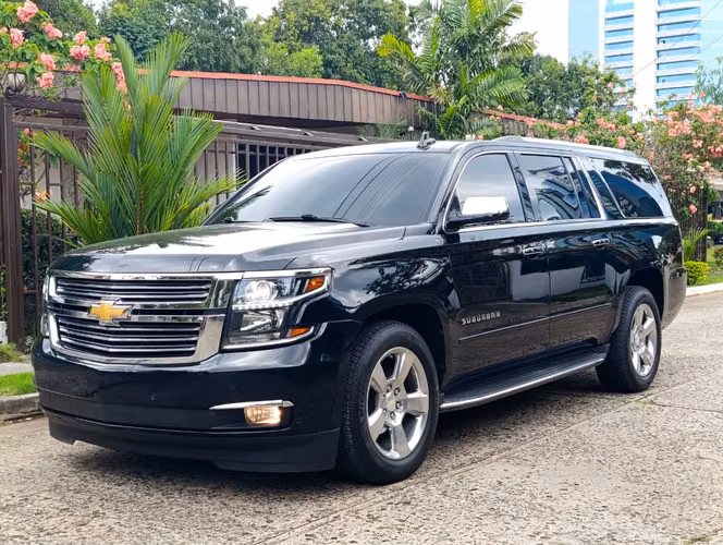 Chevrolet Suburban LT 2018
