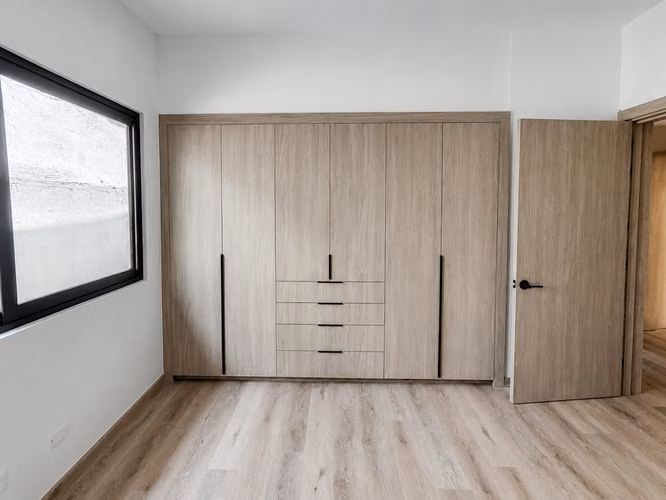Casa remodelada con piscina en Sunset Coast, Costa Sur | 340 m² | US$3,750 - Imagen 11