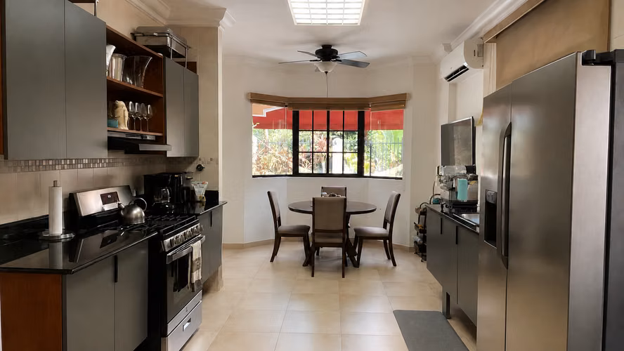Casa en Alquiler en Clayton Village | Piscina Privada | Garita de Seguridad - Imagen 7