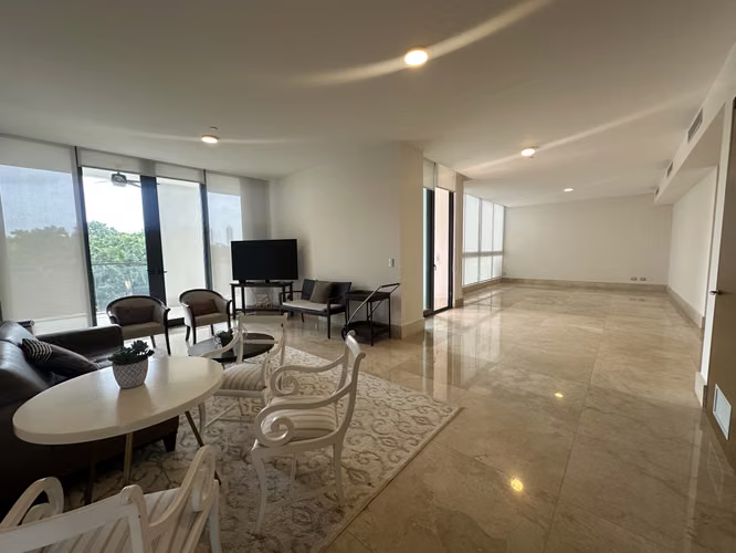 VALERY POINT 3RC- LINEA BLANCA $5,500- Santa Maria