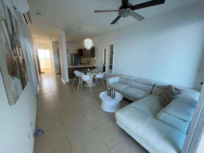 Se alquila hermoso apartamento en Oasis on the Bay Punta Pacifica, vista al mar, amoblado.