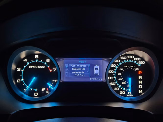 Ford Explorer 2013 – 97,000 km – 7 pasajeros - Imagen 12