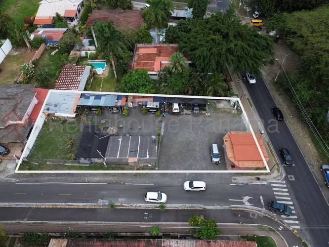 ALQUILER DE TERRENO EN VILLA ZAITA  - DE ESQUINA CALLE PRINCIPAL - Imagen 8