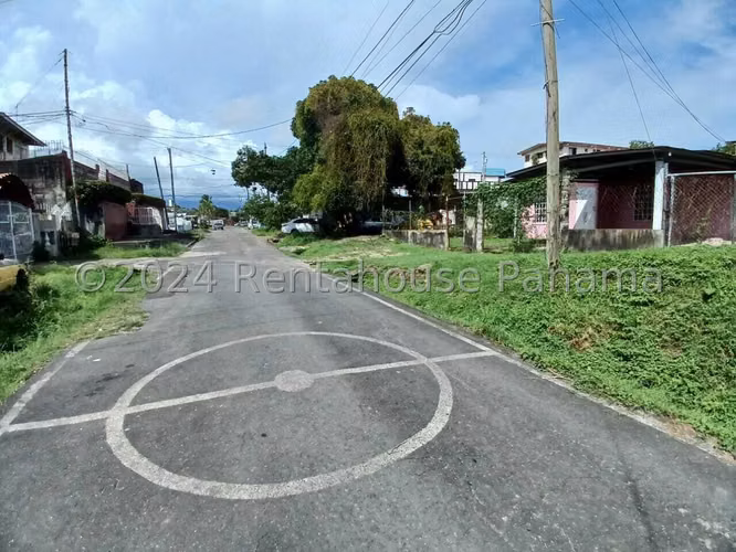 ALQUILER  DE TERRENO EN PUEBLO NUEVO  - AVENIDA LA PULIDA