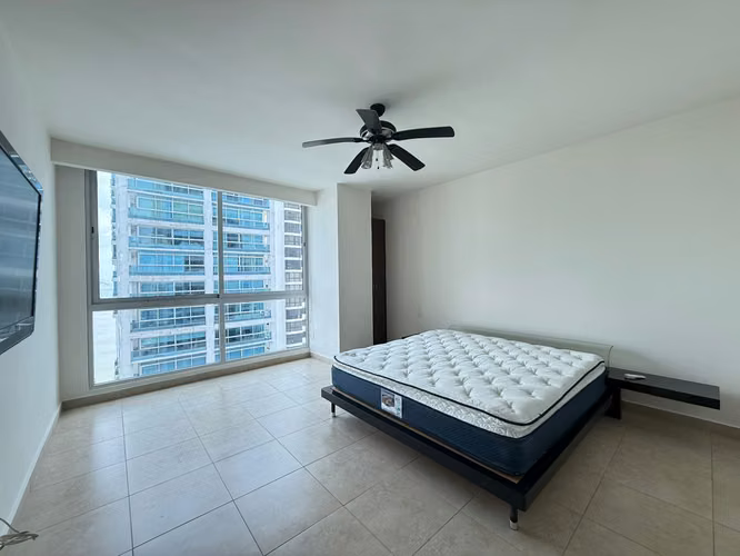 Alquiler apartamento Amoblado en Avenida Balboa - L.G. - Imagen 7
