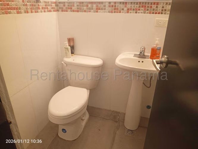 VENTA DE CASA EN CASA COMERCIAL CARRASQUILLA HQ - Imagen 7