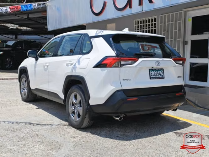 Toyota Rav4  2024 Automática EJ3542 - Imagen 6
