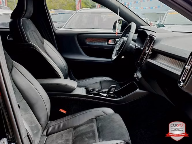 Volvo XC40 B5 2022 Automática EE0955 - Imagen 10