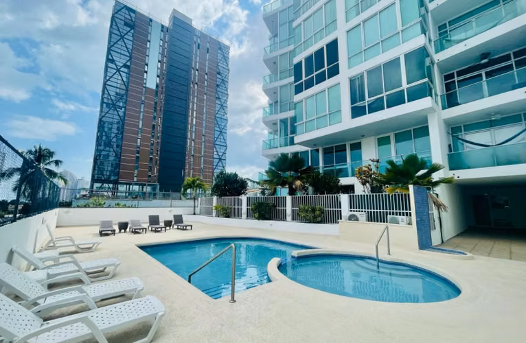 ALQUILER DE APARTAMENTO EN PH THE COSMOPOLITAN, AMOBLADO - Imagen 8