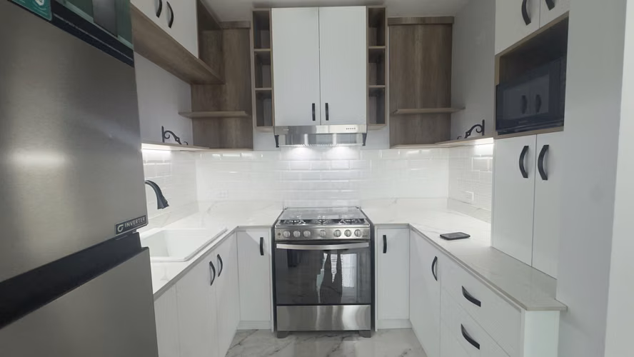 ALQUILER DE APARTAMENTO EN PH THE COSMOPOLITAN - Imagen 5