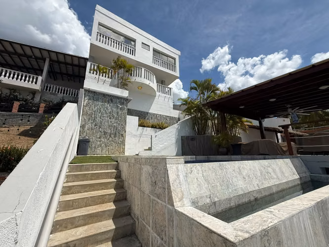 Venta de Casa de Playa en Playa Corona, San Carlos