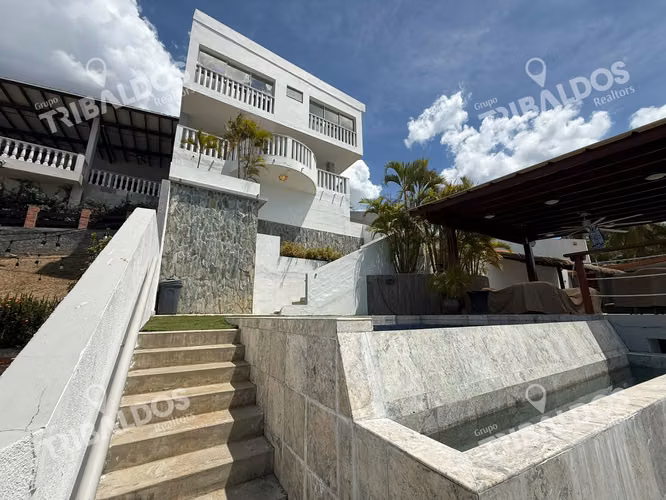 Venta de Casa de Playa en Playa Corona, San Carlos