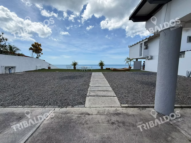 Venta de Casa de Playa en Playa Corona, San Carlos