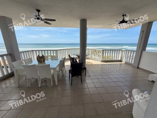 Venta de Casa de Playa en Playa Corona, San Carlos