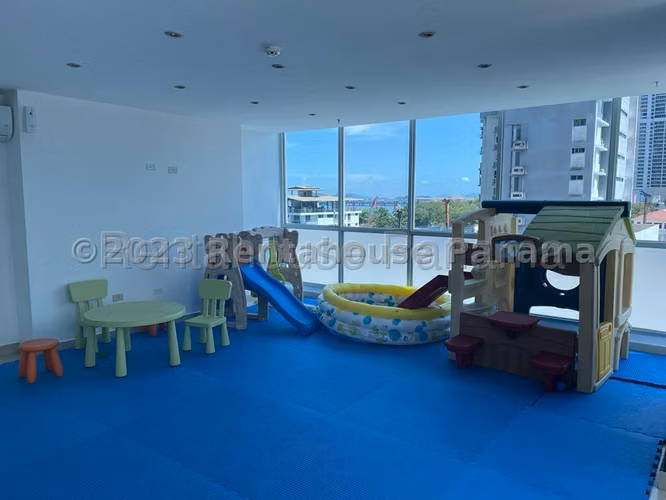 Alquiler de Apartamento Amoblado en Avenida Balboa Ph Vista Balboa EC