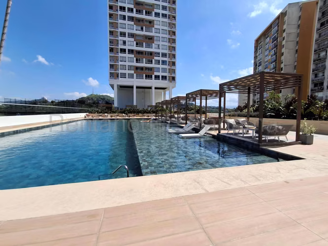 Venta de Apartamento con Línea blanca Ph Greenwood EC