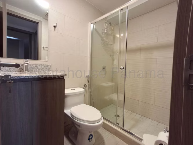 Venta de Apartamento con Línea blanca Ph Greenwood EC