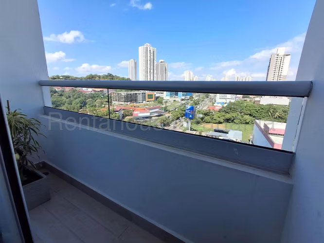 Venta de Apartamento con Línea blanca Ph Greenwood EC