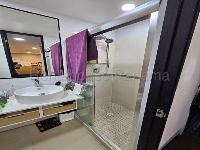 Venta de Casa Amoblado en Costa Sur Costa Sur Village EC