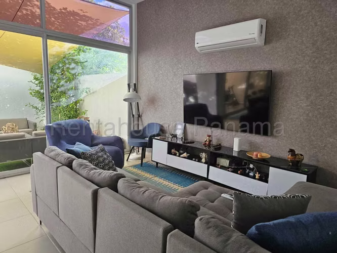 Venta de Casa Amoblado en Costa Sur Costa Sur Village EC