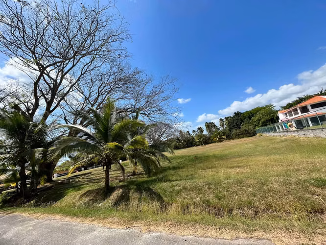 Rio Hato. Quintas Sol y Mar. Terreno 3232mts $420,000.00neg - Imagen 11