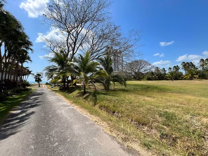 Rio Hato. Quintas Sol y Mar. Terreno 3232mts $420,000.00neg - Imagen 15