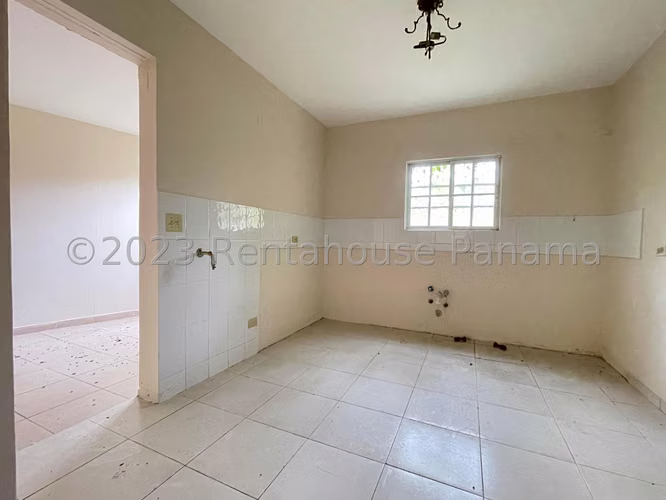 Venta de Casa en Las Cumbres Princesa de Gales KC