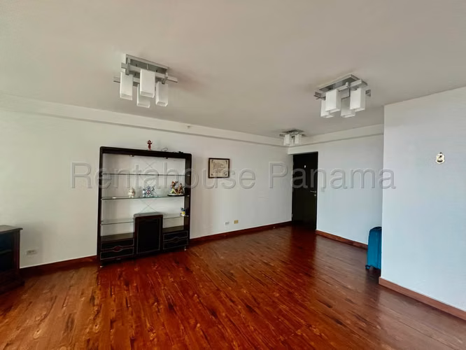 MB27-822 Alquiler de Apartamento en Condado del Rey Ph Kings Park Solo Cliente Directo