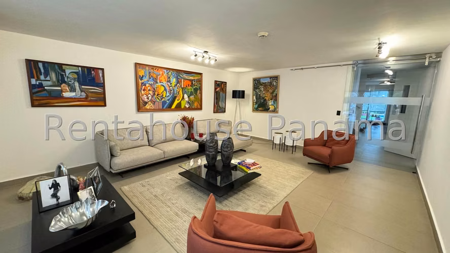 House for sale in Obarrio Casa Obarrio 330.41 Mts PD